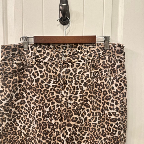 American Eagle Outfitters Leopard Print Wide Leg Stretch Jeans Size 12 - Picture 2 of 6